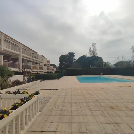 L'oree Du Golf Apartment *